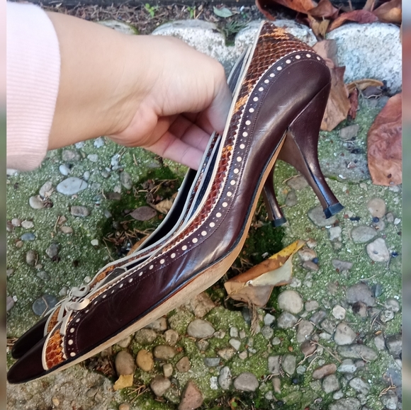 Designer Magrit Real Leather Court Heeled Shoes - Picture 9 of 14